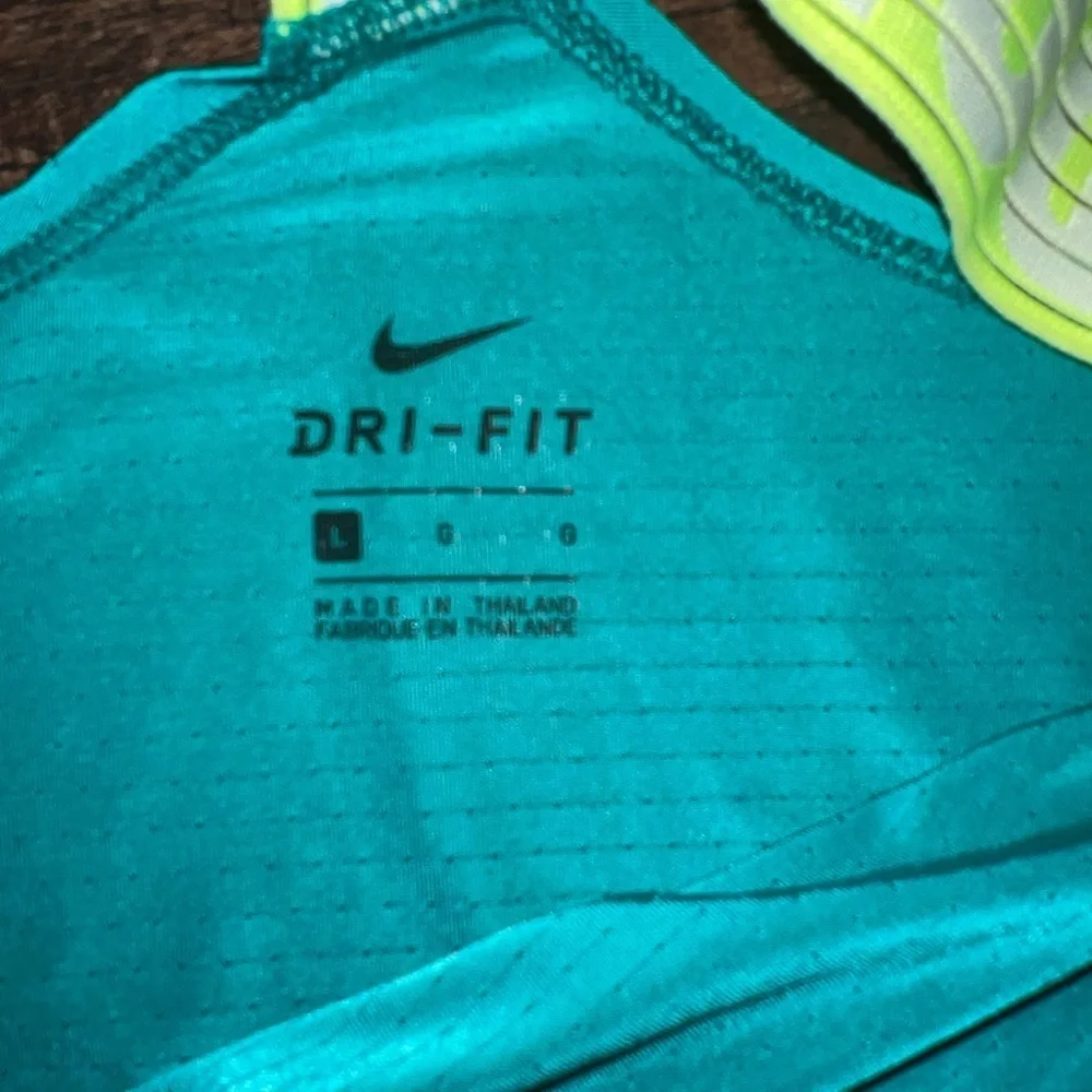 Nike Women's Vibrant Teal Tank Top